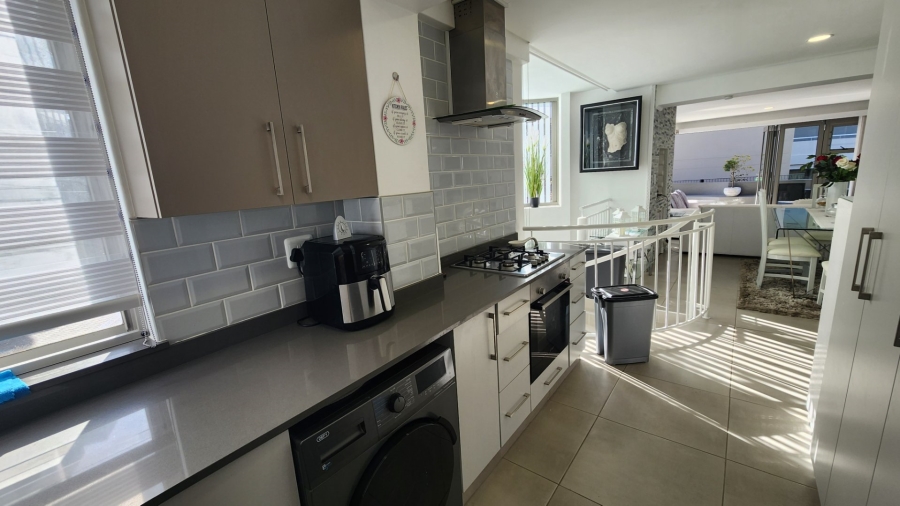 2 Bedroom Property for Sale in Island View Western Cape
